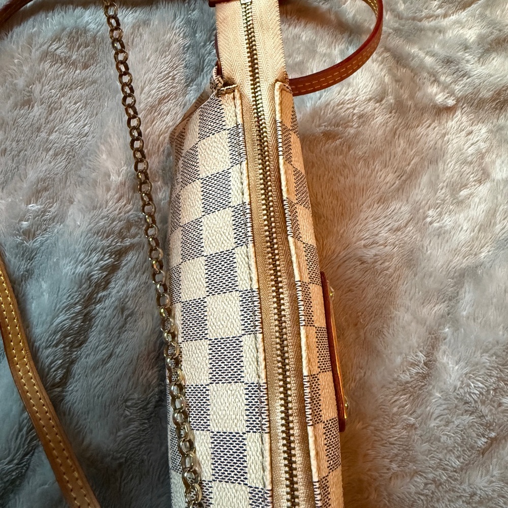 authentic Louis Vuitton Eva crossbody - Picture 7 of 15